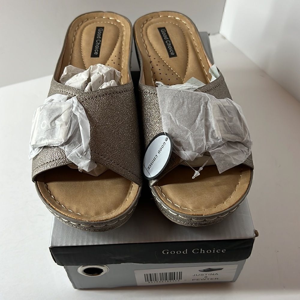 Good Choice Justina Wedge Sandals Pweter size 8 - Picture 2 of 5